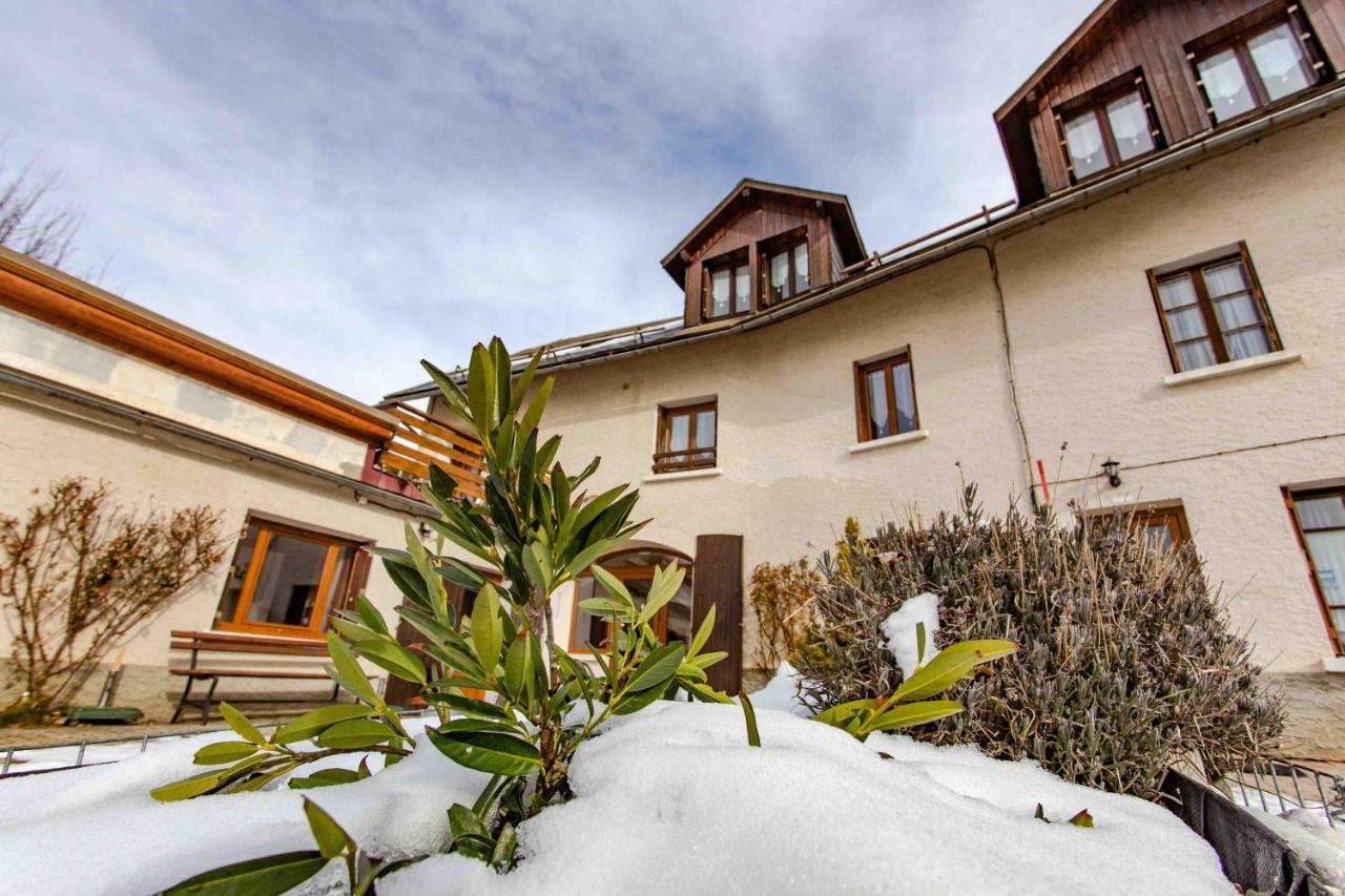 Auberge Le Vieux Chaillol Saint-Michel-de-Chaillol Exterior photo